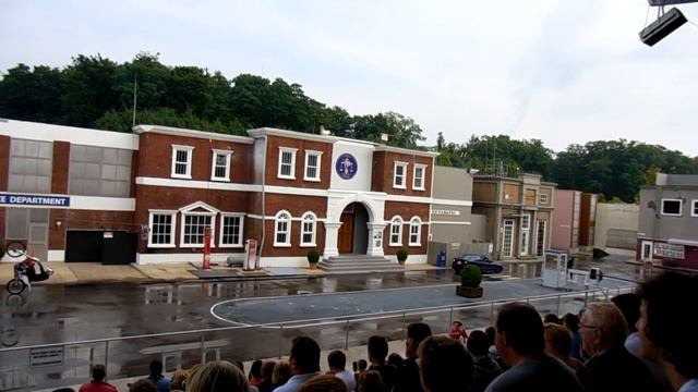 Парк развлечений с более 40 аттракционами. Movie Park Germany. 15.09.2013 смотреть онлайн