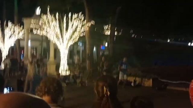 влог/вечерняя прогулка/макияж/парк аттракционов/3 часть💗 смотреть онлайн