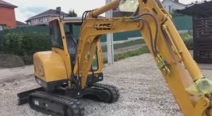 Быстросъем Exten D35 на мини-экскаваторе LGCE. Квик-каплер для мини-экскаватора.