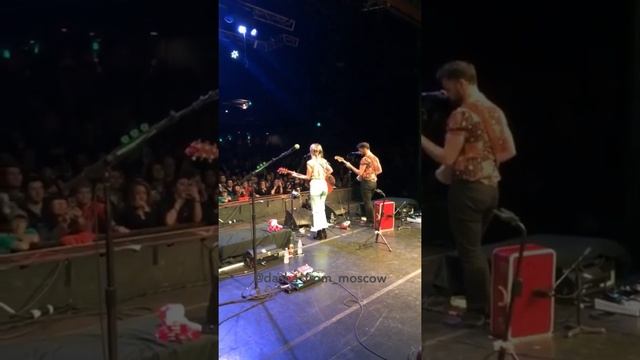 LP Instagram Stories 26/01/2019 Heart To Mouth Tour смотреть онлайн