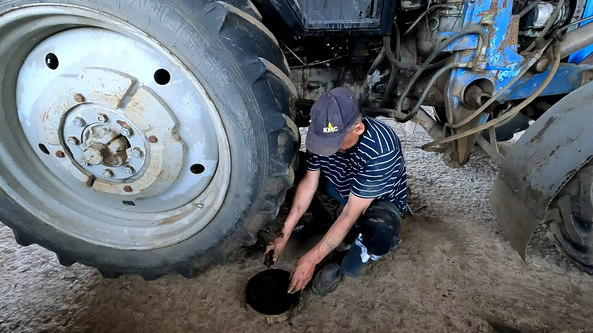 Степаныч заехал на ремонт, скорее всего это на долго! смотреть онлайн