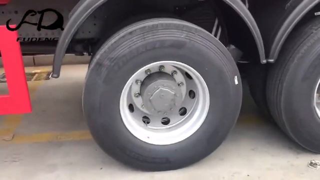 Sinotruck HOWO Water Tank Truck смотреть онлайн