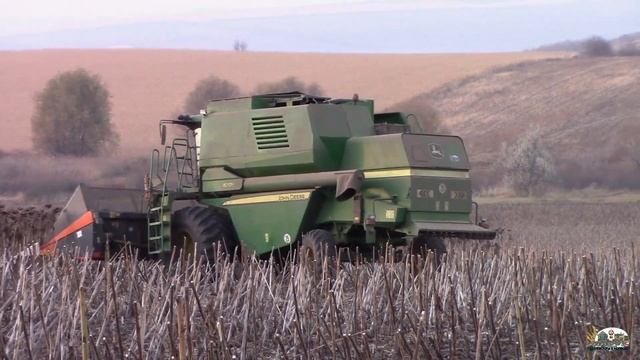 Выезд в поле после затопление комбайна в болото!John Deere 1570!Уборка подсолнечника 2021! смотреть онлайн