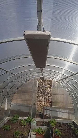 Обогрев теплицы инфракрасными лампами обогревателями