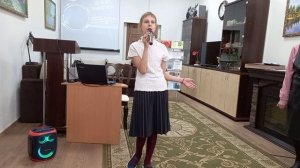 Клуб "Золотой возраст" День Земли. Пою песню о Родине