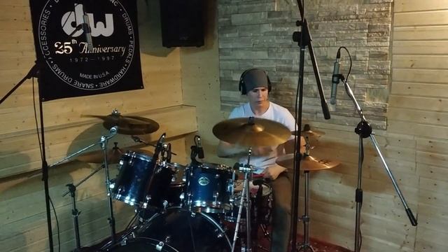 [ K-POP with drums ] CL - "Hello Bitches" смотреть онлайн