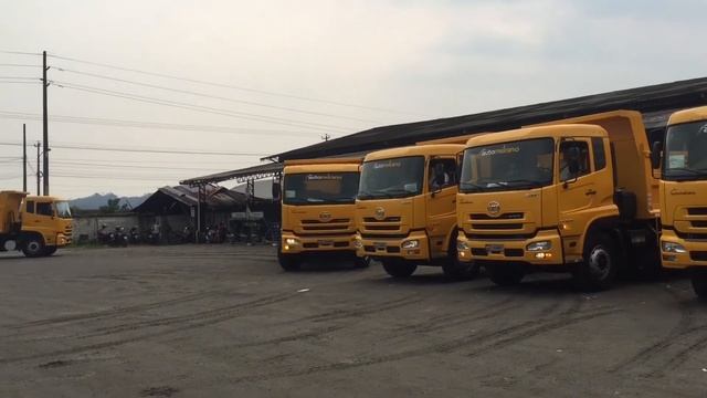 Nuevas volquetes llegan a Pastaza смотреть онлайн