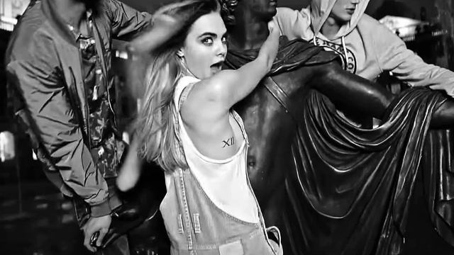 PÉPÉ JEANS EYEWEAR смотреть онлайн