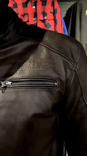 СКИДКА 20-30% НА МОТОКУРТКИ🤯 смотреть онлайн