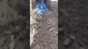 Трактор 60 л.с. с плугом UNLU 3*30см