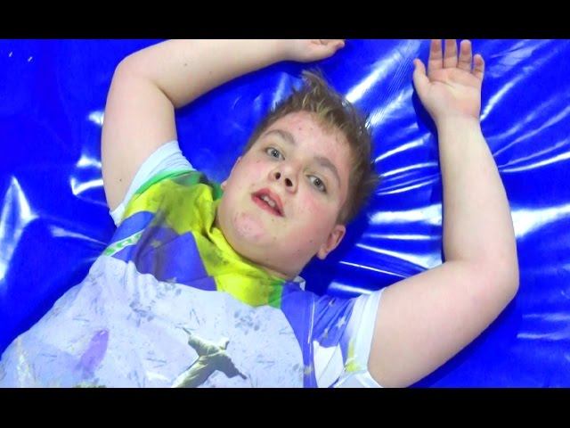 АКРОБАТИКА это мой выбор!!! Буду прыгать на батутах Entertainment for children Trampolines смотреть онлайн