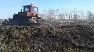 Дт 75 с  двигателем юмз турбо.