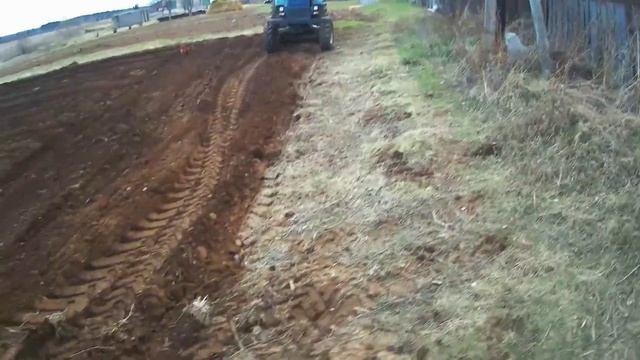 Культивация на тракторе