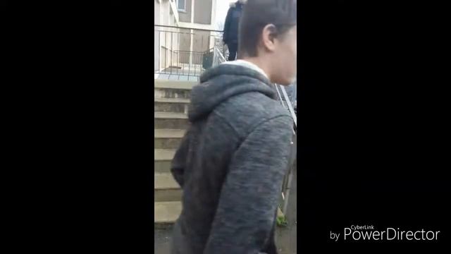 Courte video parkour au collège смотреть онлайн
