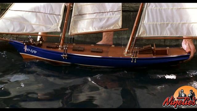 Stuart Little (1999) (Mary Mary - Put A Little Love In Your Heart) смотреть онлайн