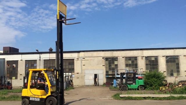 Обзор вилочного погрузчика Hyster FT2.5 2006 года. Продажа в Украине смотреть онлайн