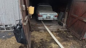 Нашли очень РЕДКИЙ ЭКСПОРТНЫЙ Москвич, Хозяин строил спутники И ОЧЕНЬ БОЯЛСЯ УГОНА!