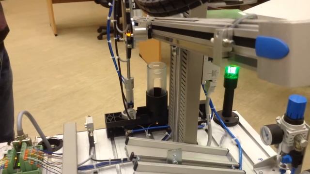 FESTO Мехатроника Станция переноса + Станция распределения