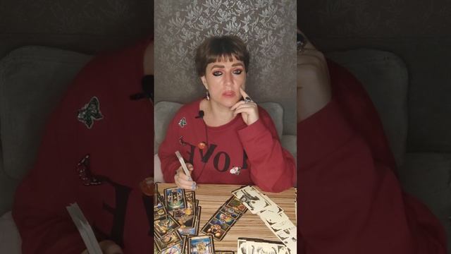 Таро мне предстоит выбор двое мужчин смотреть онлайн