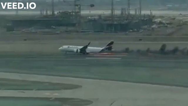 В перу самолет столкнулся пожарной машиной смотреть онлайн