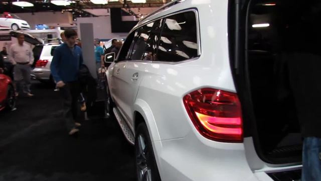 2014 Mercedes GL63 AMG 4MATIC At The 2014 CIAS Canadian Auto Show In Torornto смотреть онлайн