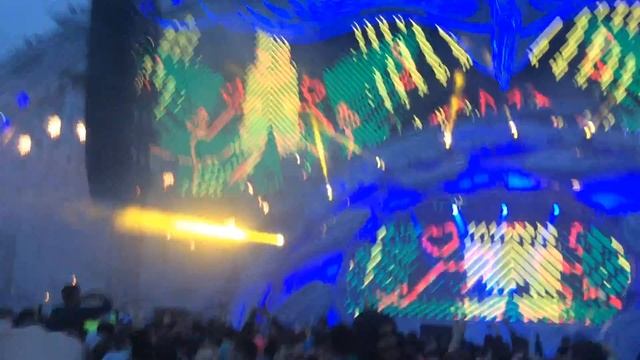 Pendulum - Watercolour (live from afp2017) [2] смотреть онлайн