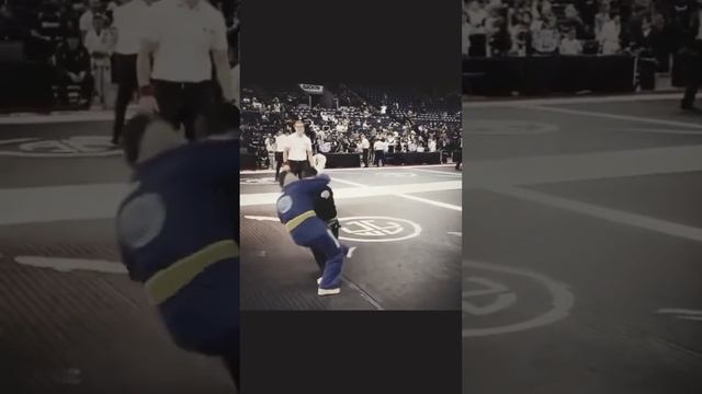 Inilah Perbedaan Antara Jujitsu Jepang Dengan Brazilian Jiujitsu смотреть онлайн