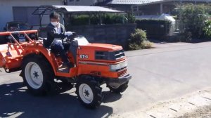 Японский дизельный мини трактор KUBOTA GT3