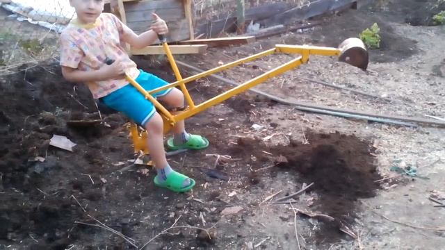 Самодельный экскаватор для сына смотреть онлайн