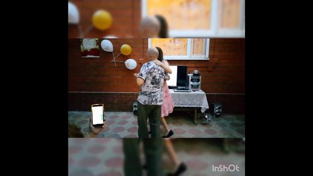 Внучки демонстрируют бабушкины платья смотреть онлайн