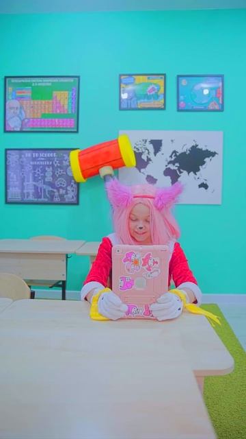 Sonic the Hedgehog became a nanny! #funny #memes #sonic смотреть онлайн