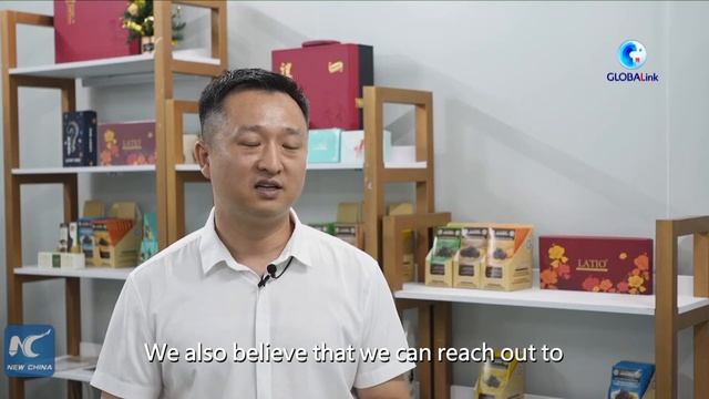 GLOBALink | China's consumer products expo shares huge market with global brands смотреть онлайн