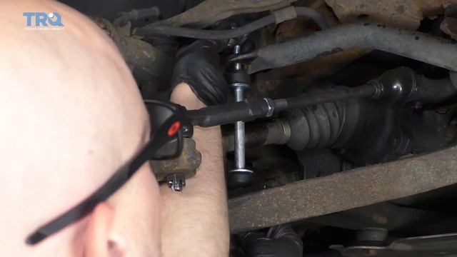 How to Replace Front Sway Bar Links 2000-06 Chevy Tahoe смотреть онлайн