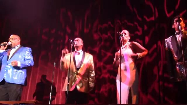 Elmer Armstrong's Tribute To The Platters "Sixteen Tons" смотреть онлайн