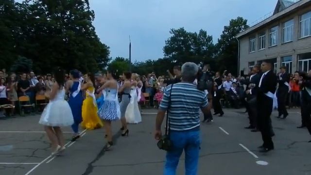 Танцульки выпускной в коллегиуме 