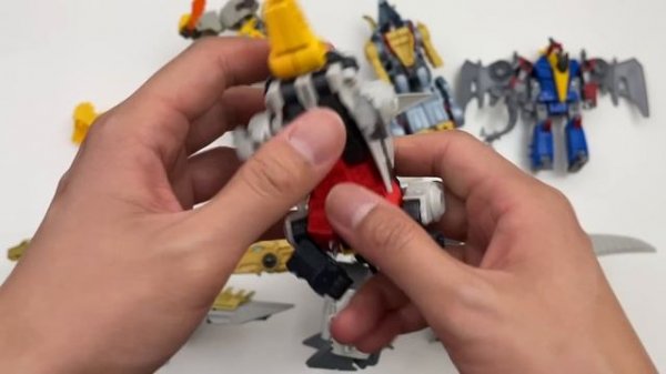 Transformers Cyberverse Dinobots Grimlock Swoop Snarl Slug Sludge Volcanicus トランスフォーマー 變形金剛