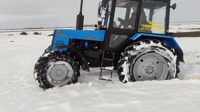 МТЗ-952.2 Беларус покоряет сугробы. смотреть онлайн