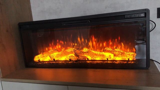 Электроочаг RealFlame Joker 45. Работа в беззвучном режиме и со звуком имитации потрескивания дров смотреть онлайн