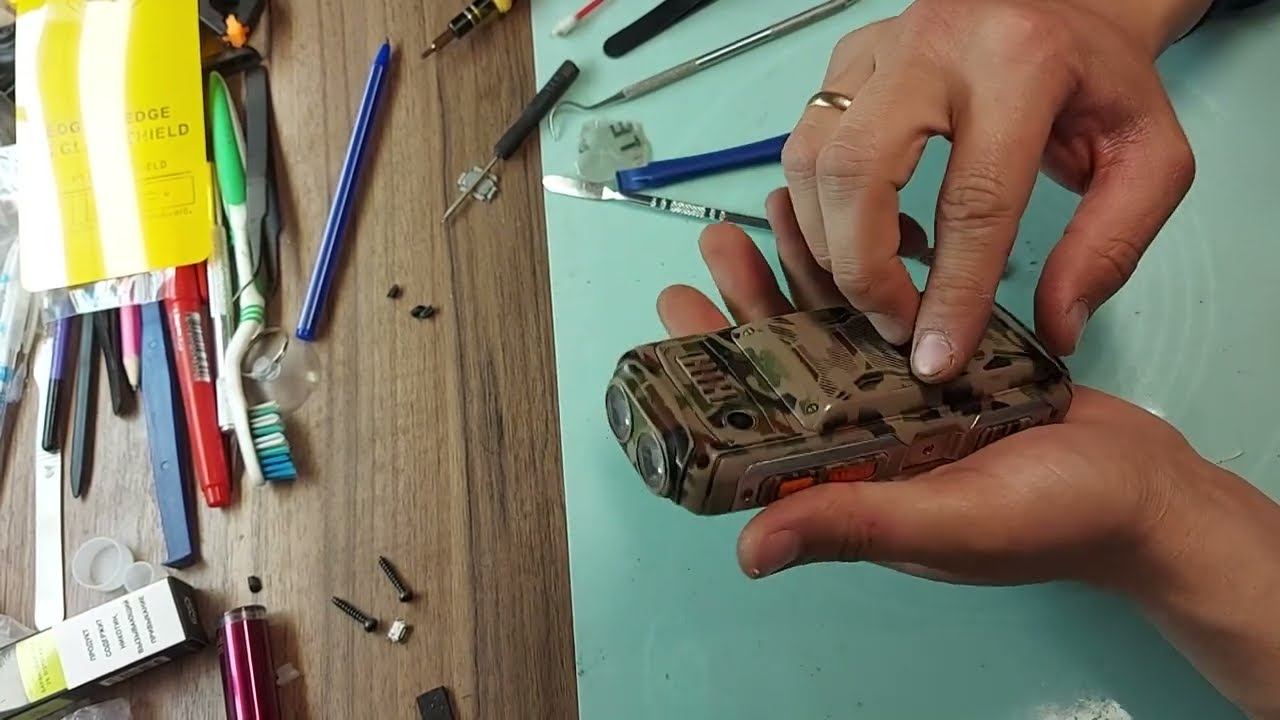 Ремонт кнопок на телефоне BQ-2430 Tank Power смотреть онлайн