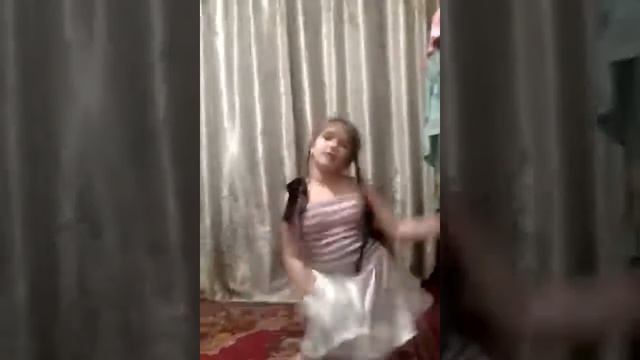 Танец обезьяны 🙈🙉🙊 смотреть онлайн