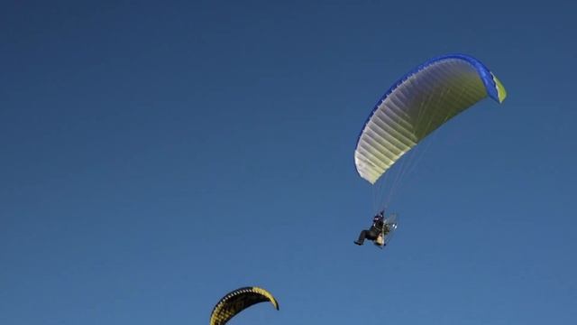 Испытываю Draco independence 18m2 с парамотором смотреть онлайн