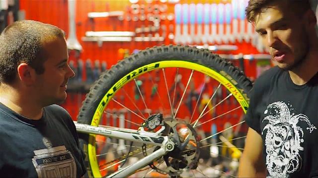 Downhill Interviews: Stivian Gatev смотреть онлайн