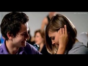 Разве могут люди друг без друга...