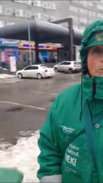 Типичный #Харьковский парковщик - поломал замок в машине и обматерил! смотреть онлайн