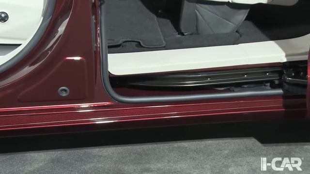 Hands Free Door on the 2017 Chrysler Pacifica смотреть онлайн
