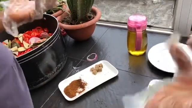 The Easiest way to prepare Peppered Snails. смотреть онлайн