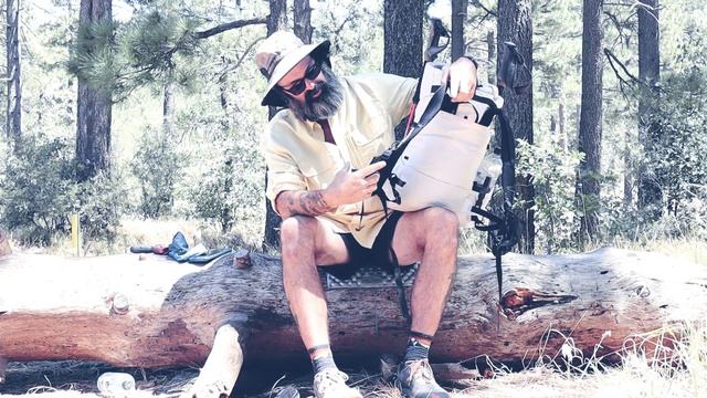 The Volpi Fastpack 30-What Fits In This Running Vest Style Pack смотреть онлайн
