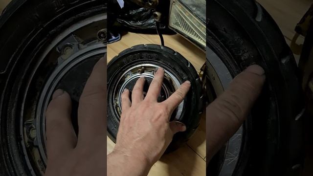 Почему вырывает сосок из камеры электросамокатов смотреть онлайн