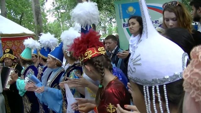 У юрты казахов Зауралья. смотреть онлайн