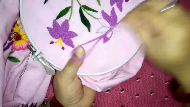 Hand embroidery beautiful flower with combination of stitches смотреть онлайн